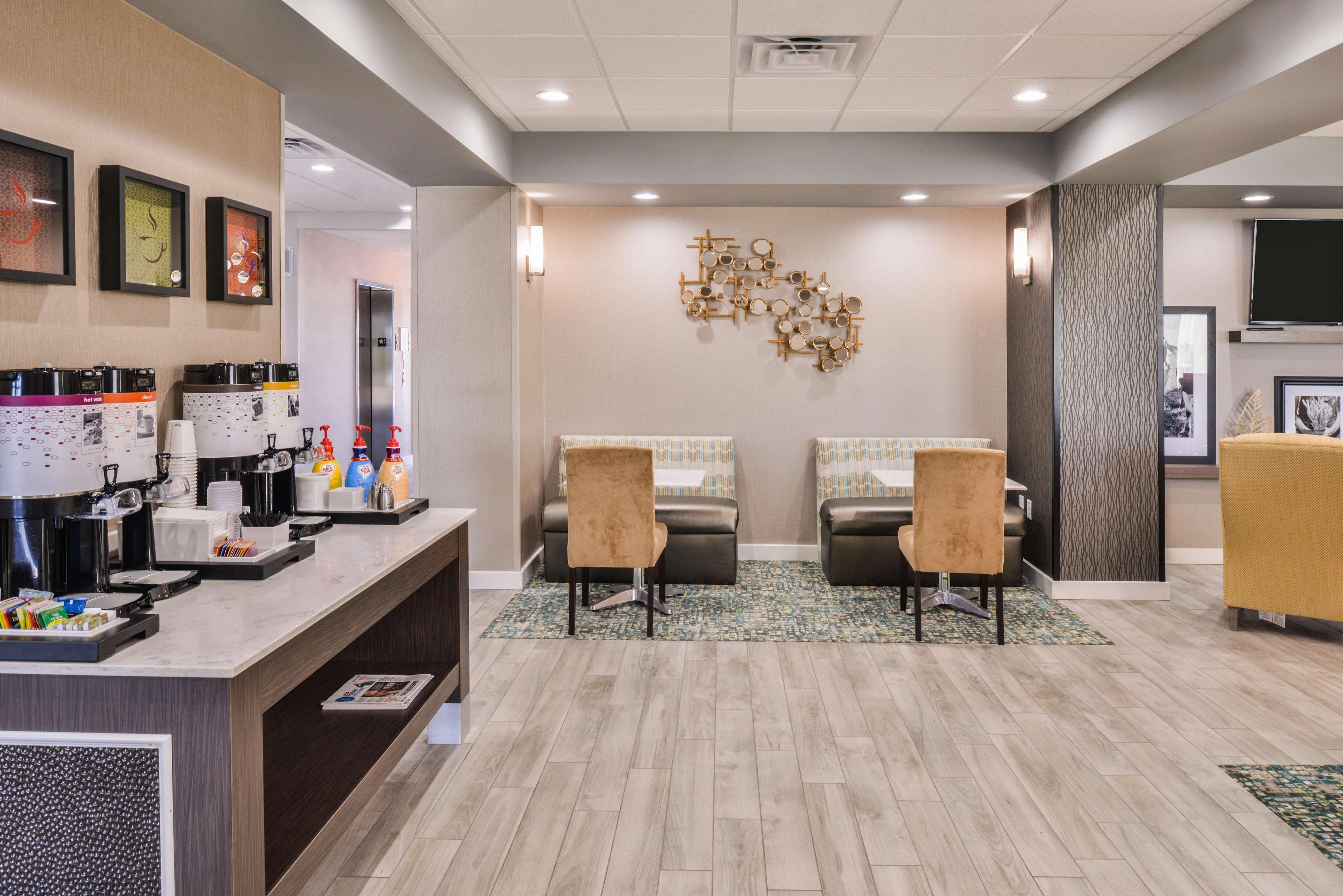 Hampton Inn Emporia, Ks Extérieur photo